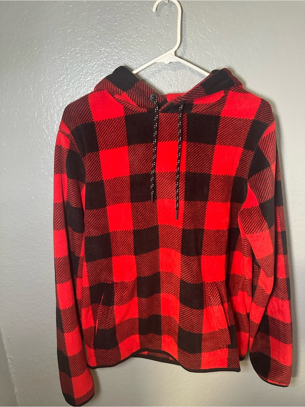Aeropostale Men's Red and Black checkered Hoodie